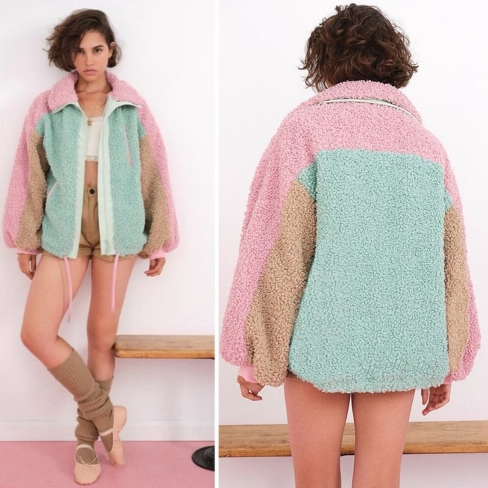 For love & lemons Sherpa pastel heavy oversized zip up jacket new with tags XXS